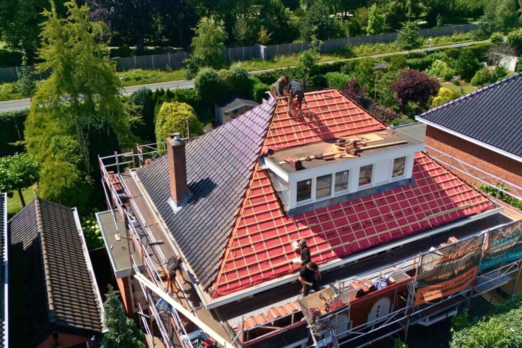 zij aanzicht van de dakvervanging