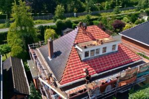 zij aanzicht van de dakvervanging